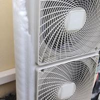 Pompe à chaleur air/eau , unité extérieure de travers, mauvais écoulement des eaux de condensation : prise en glace complet